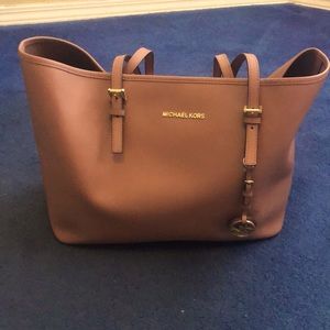 Michael Kors Jet Set Tote